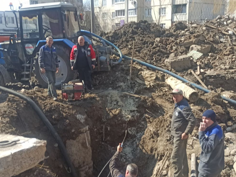 У Харкові відновлюють пошкоджені ділянки водоводів